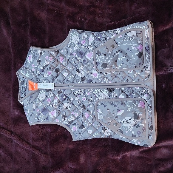 Joe Fresh Jackets & Blazers - Quilted Grey Floral Vest From Joe Fresh, Size Medium, New With Tags
